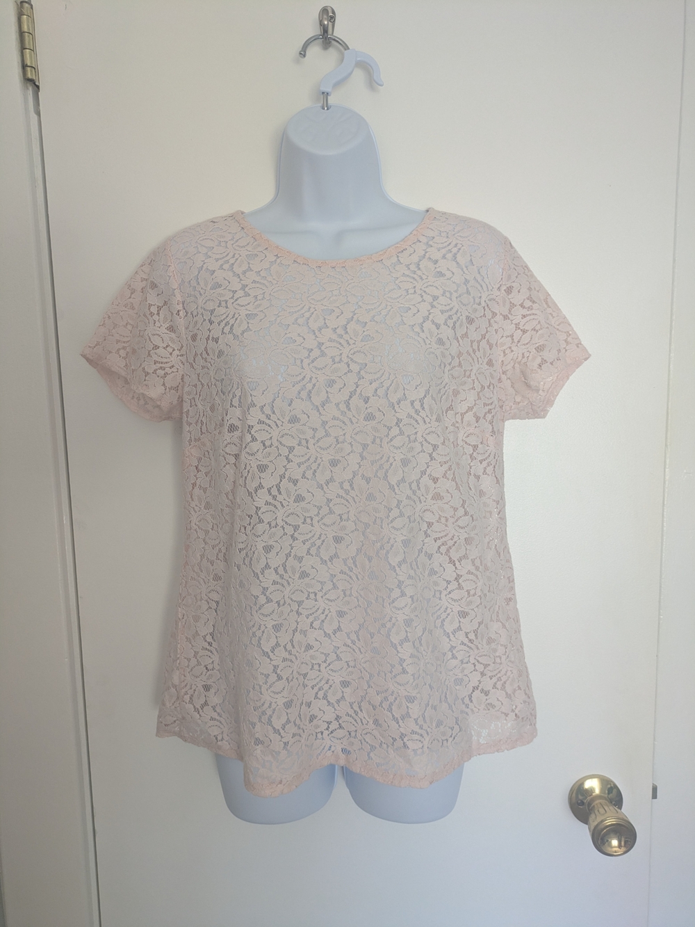 Old Navy Pale Pink Lace Short-Sleeve Blouse Women's Size M Feminine Cottagecore